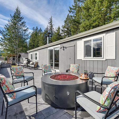 Riverfront Home With Deck, Near Mount Rainier! Packwood Eksteriør billede