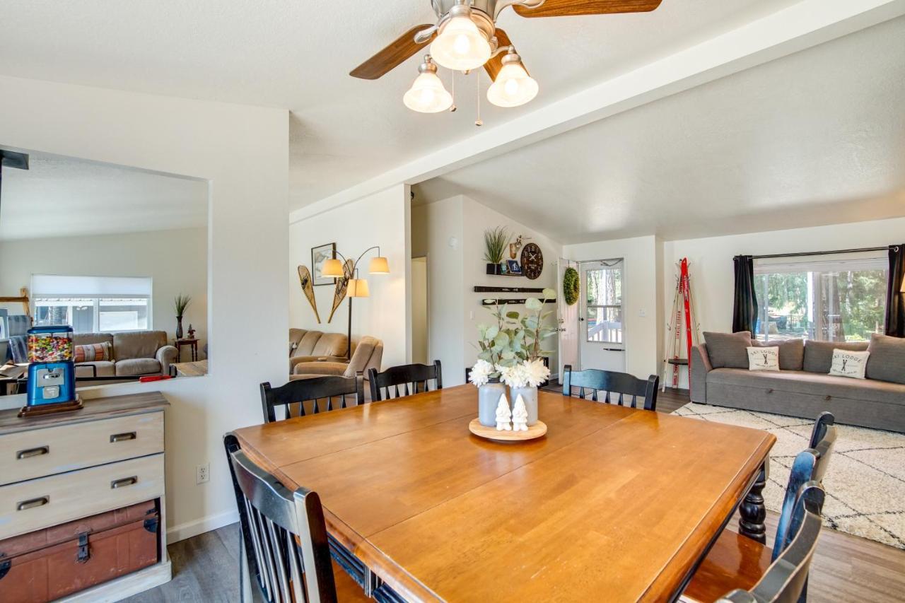 Riverfront Home With Deck, Near Mount Rainier! Packwood Eksteriør billede